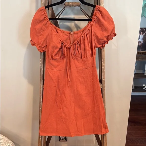 👗Bundle 5/$25👗 Orange Puff Sleeve Women's Top - Picture 1 of 4
